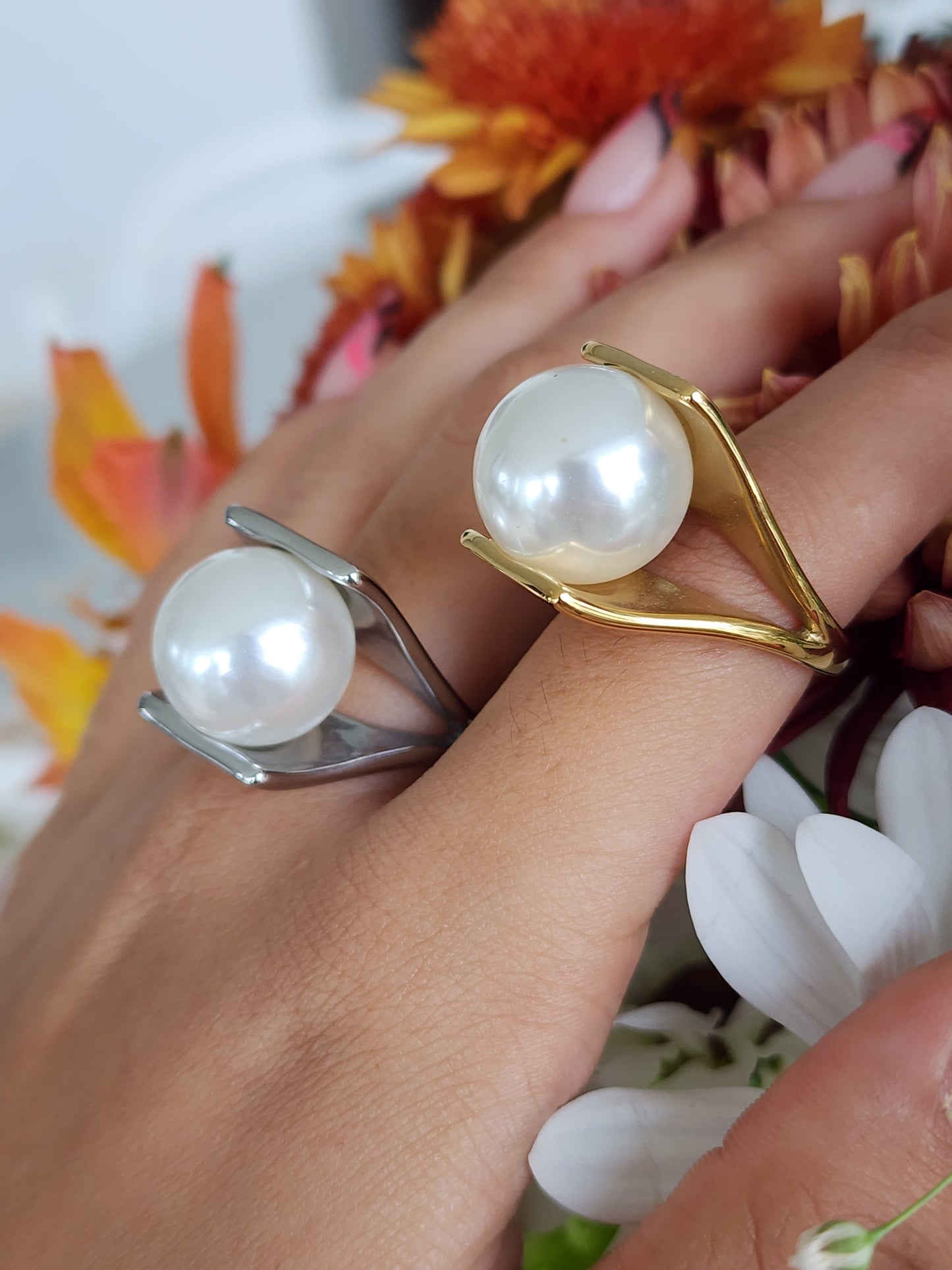 Spectacular pearl ring