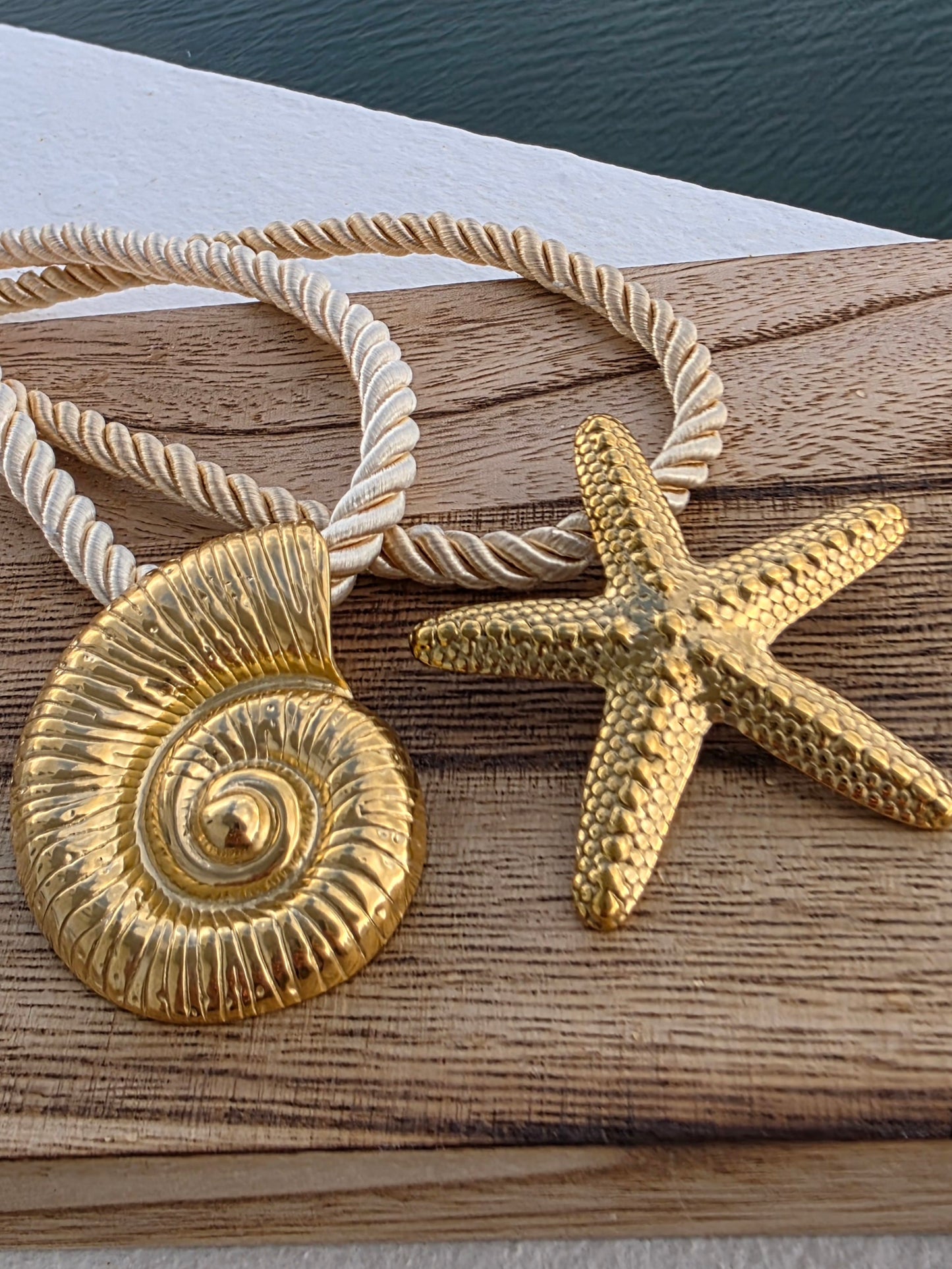 AGUA SALADA Necklace